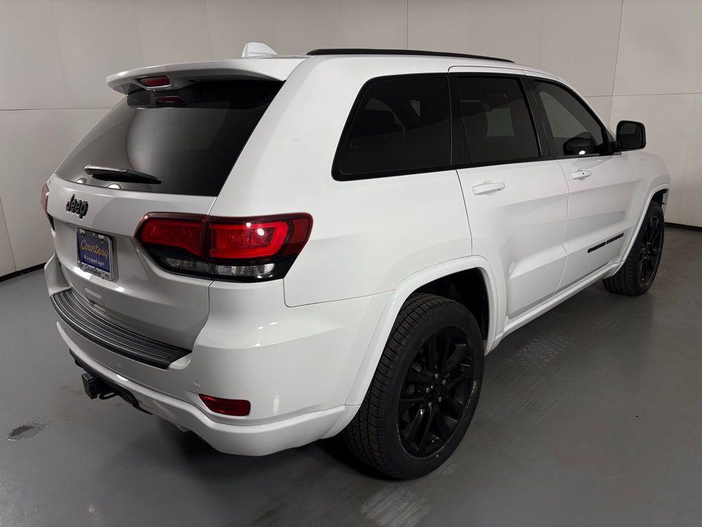 used 2022 Jeep Grand Cherokee car, priced at $24,900