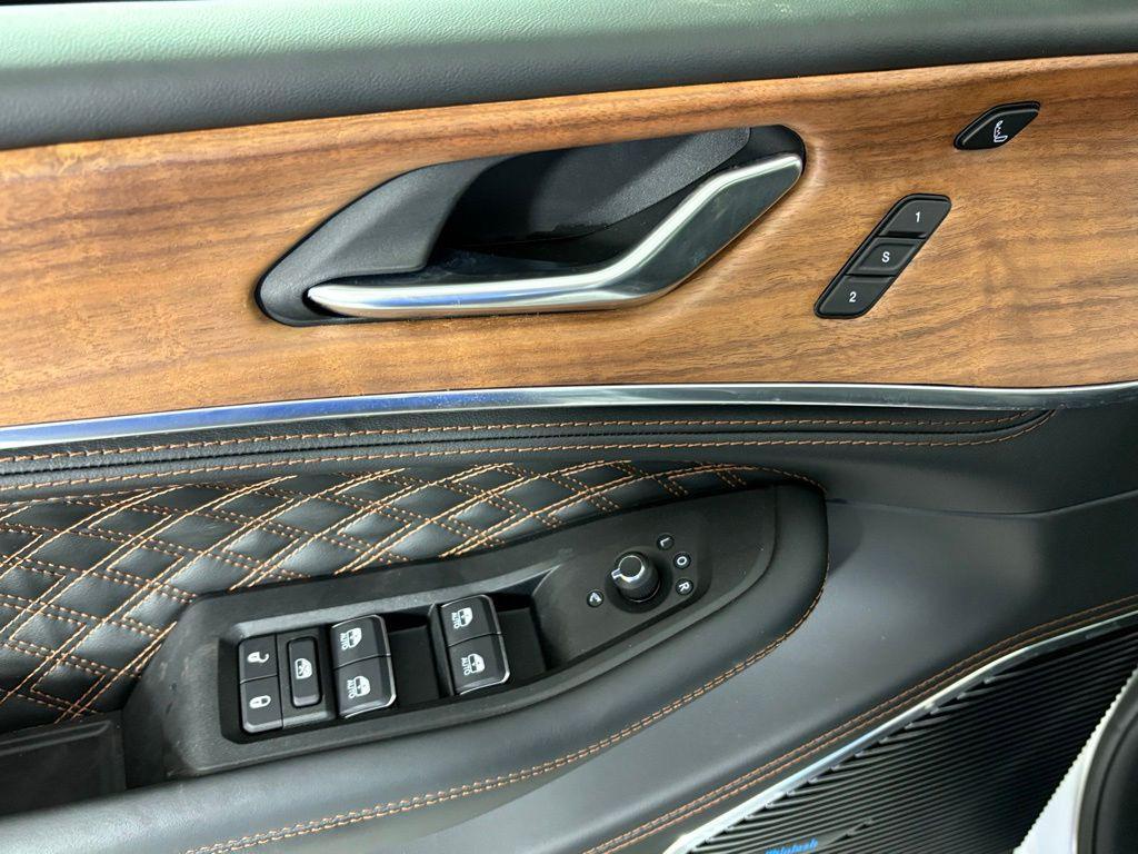 new 2025 Jeep Grand Cherokee L car, priced at $62,000