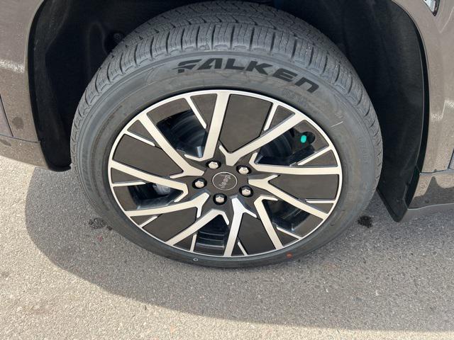 new 2025 Jeep Wagoneer S car, priced at $42,900