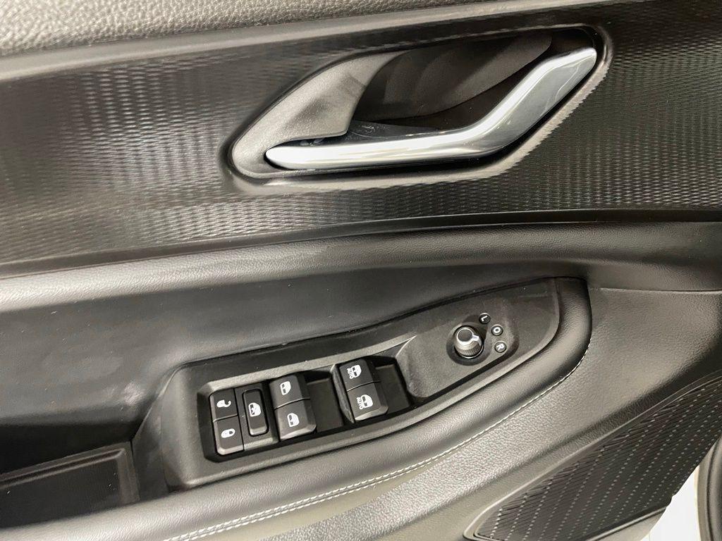 new 2025 Jeep Grand Cherokee L car, priced at $37,500