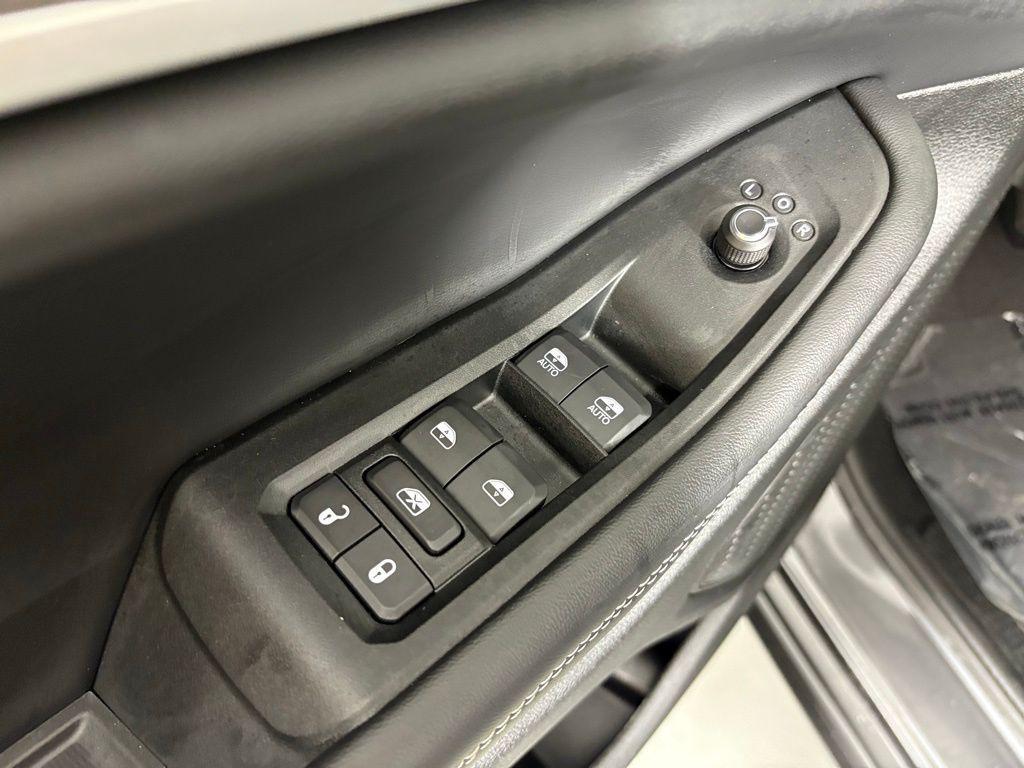 new 2026 Jeep Grand Cherokee car, priced at $37,746