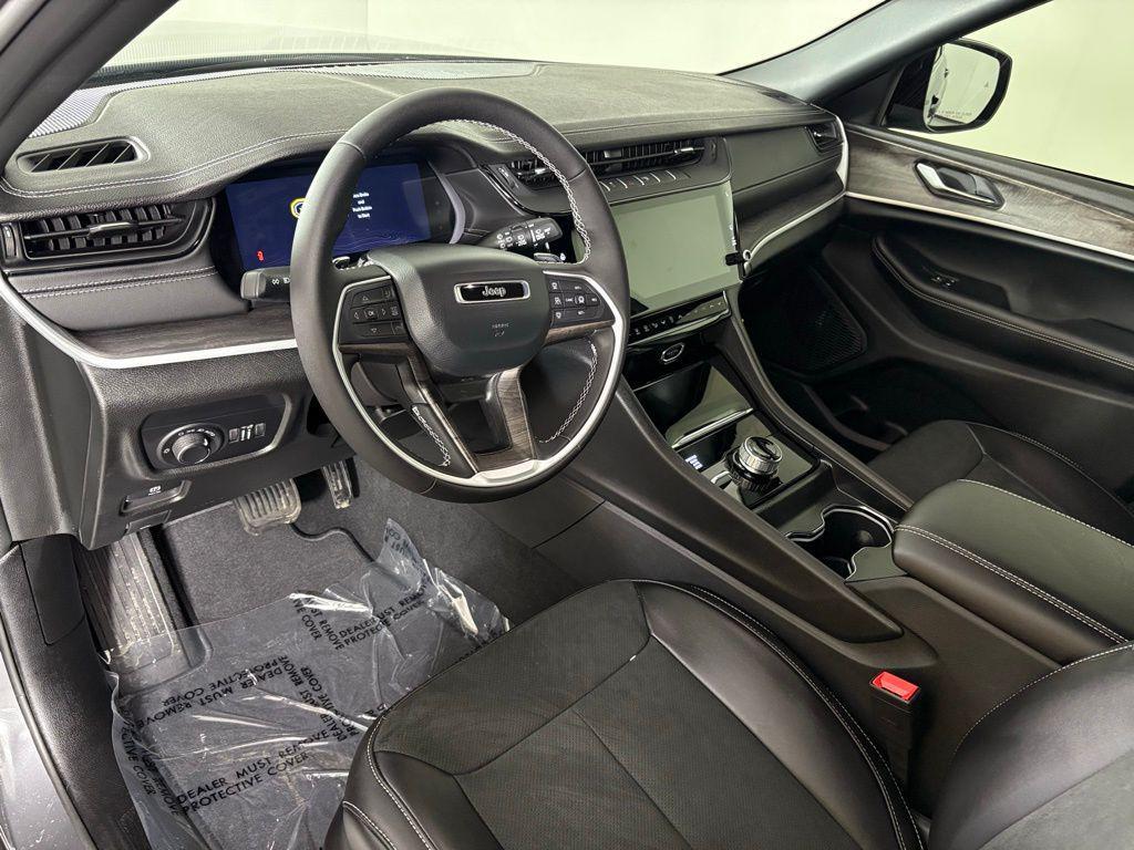new 2026 Jeep Grand Cherokee car, priced at $37,746