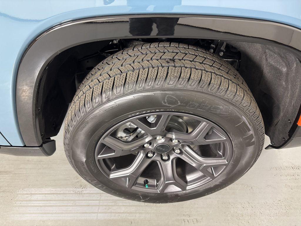 new 2026 Jeep Grand Wagoneer car, priced at $75,730