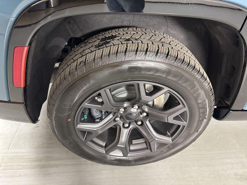 new 2026 Jeep Grand Wagoneer car, priced at $75,730