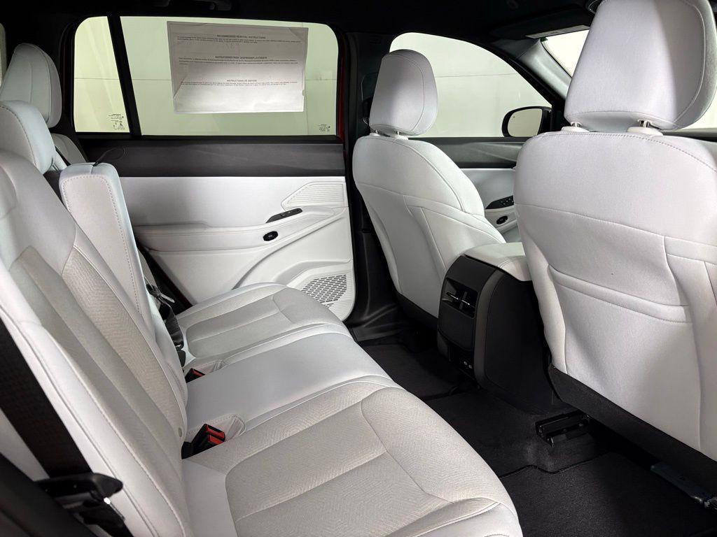new 2026 Jeep Cherokee car, priced at $35,995