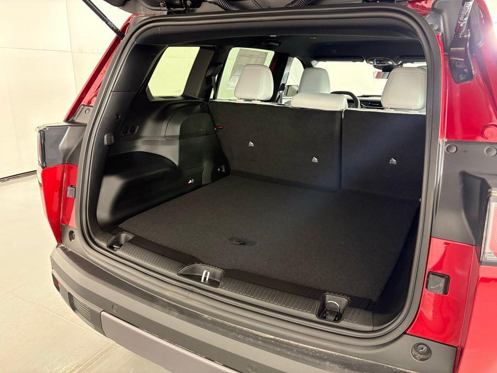new 2026 Jeep Cherokee car, priced at $35,995