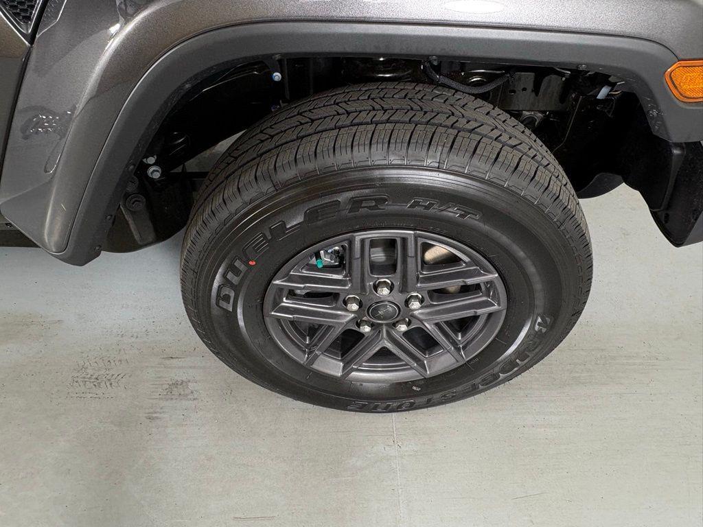 new 2026 Jeep Gladiator car, priced at $46,445