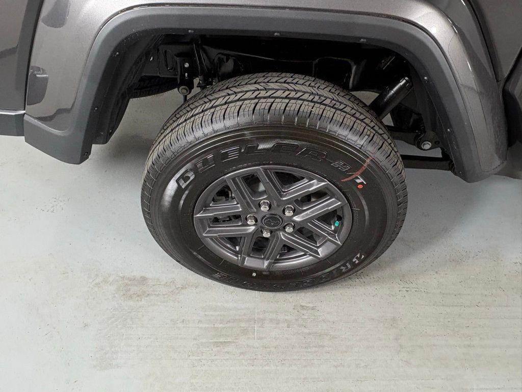 new 2026 Jeep Gladiator car, priced at $46,445