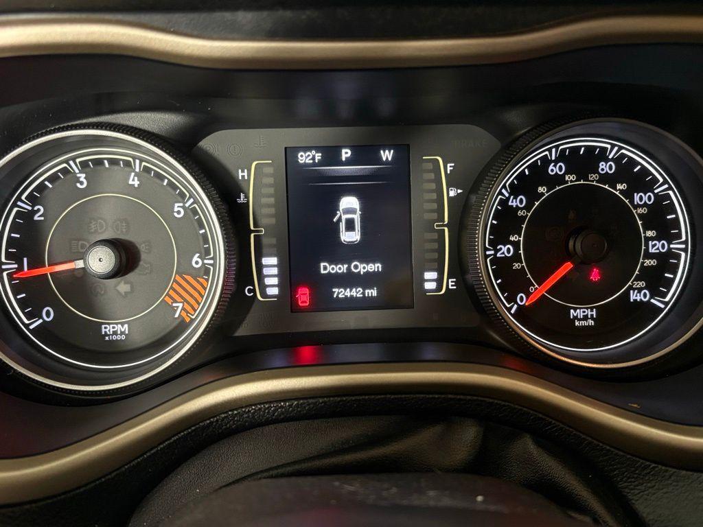 used 2015 Jeep Cherokee car, priced at $10,900