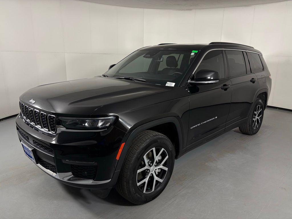 used 2024 Jeep Grand Cherokee L car, priced at $33,099