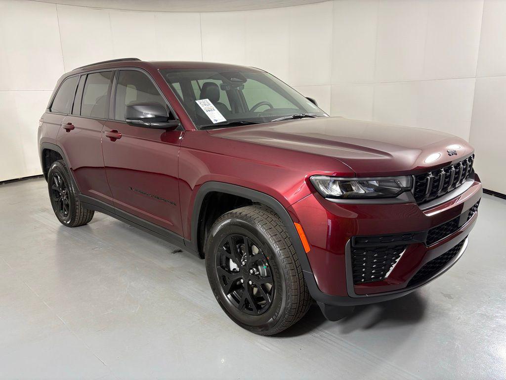 new 2026 Jeep Grand Cherokee car, priced at $41,900