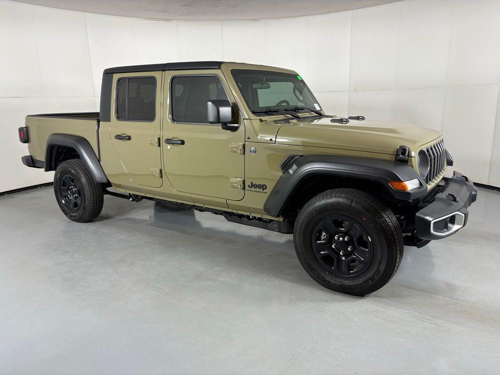 new 2026 Jeep Gladiator car, priced at $35,653
