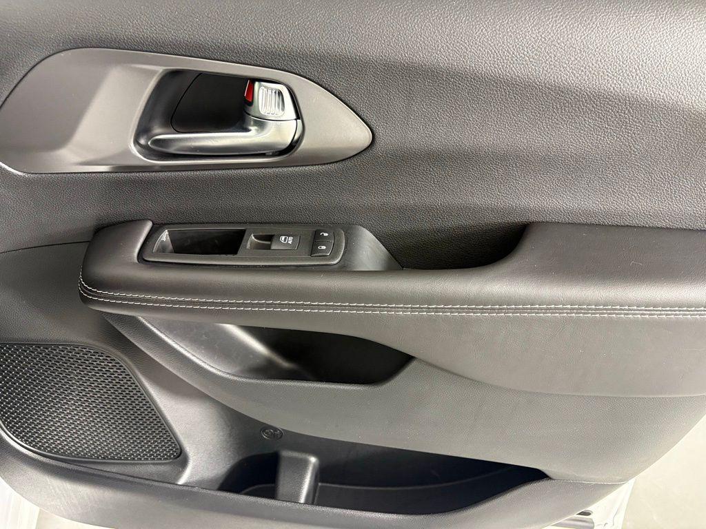 new 2026 Chrysler Pacifica car, priced at $39,380