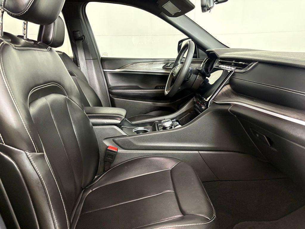 used 2024 Jeep Grand Cherokee L car, priced at $31,599