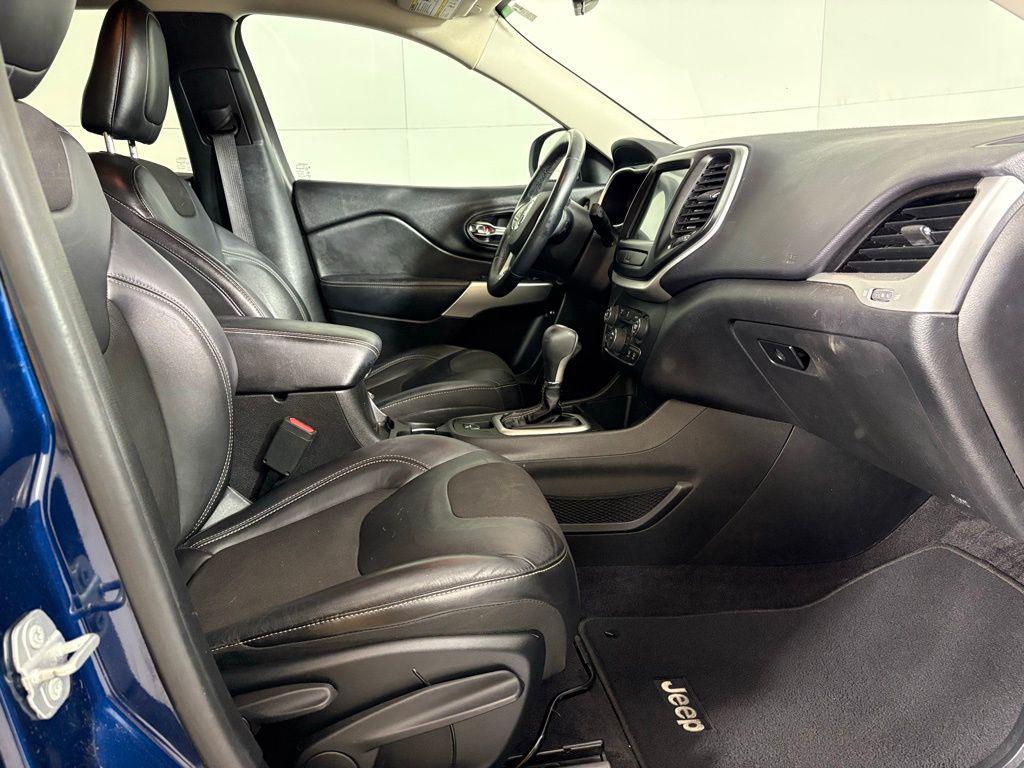 used 2018 Jeep Cherokee car, priced at $13,900