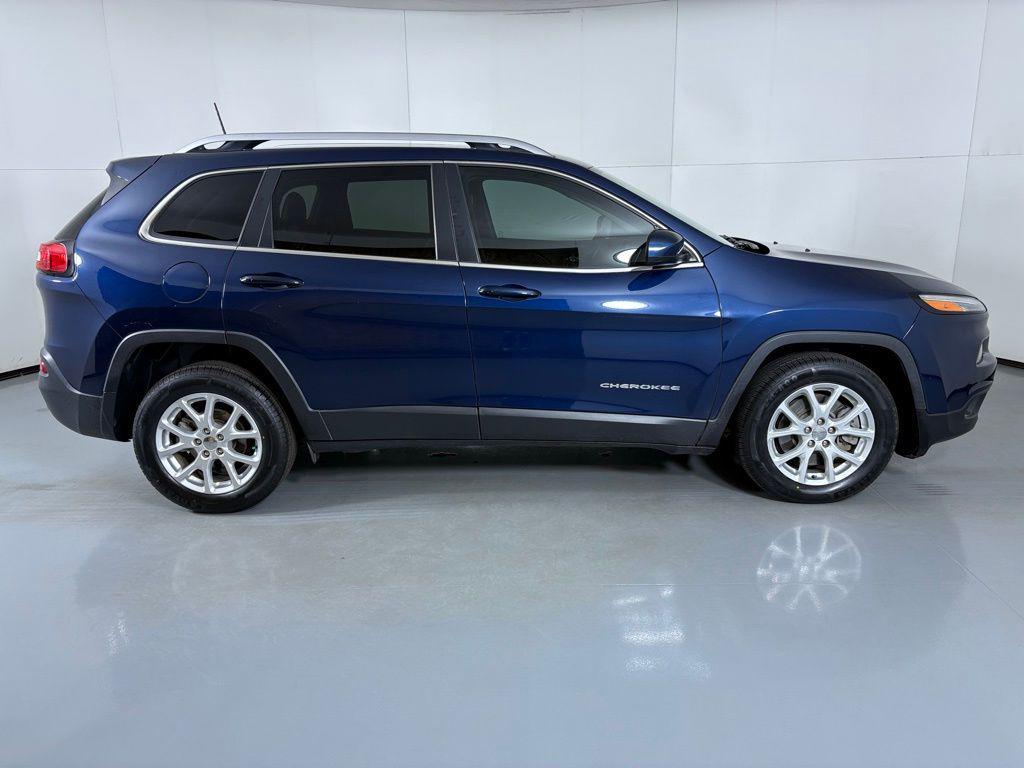 used 2018 Jeep Cherokee car, priced at $13,900