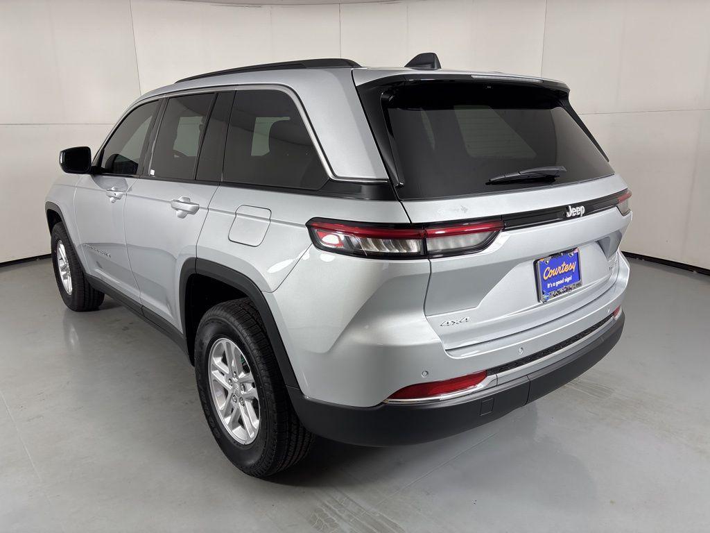 new 2025 Jeep Grand Cherokee car, priced at $34,900