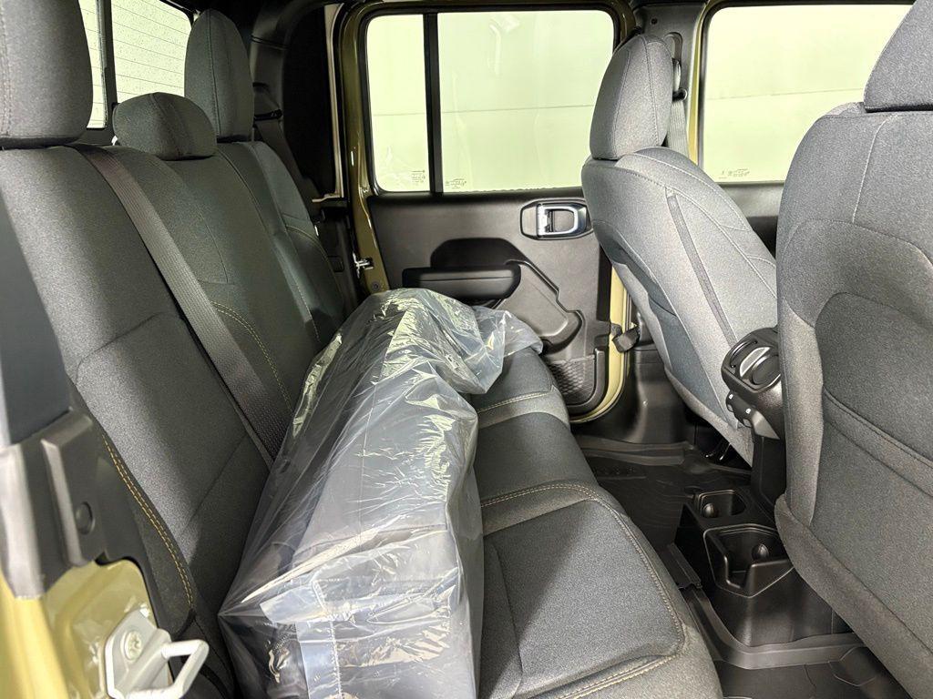 new 2026 Jeep Gladiator car, priced at $46,900