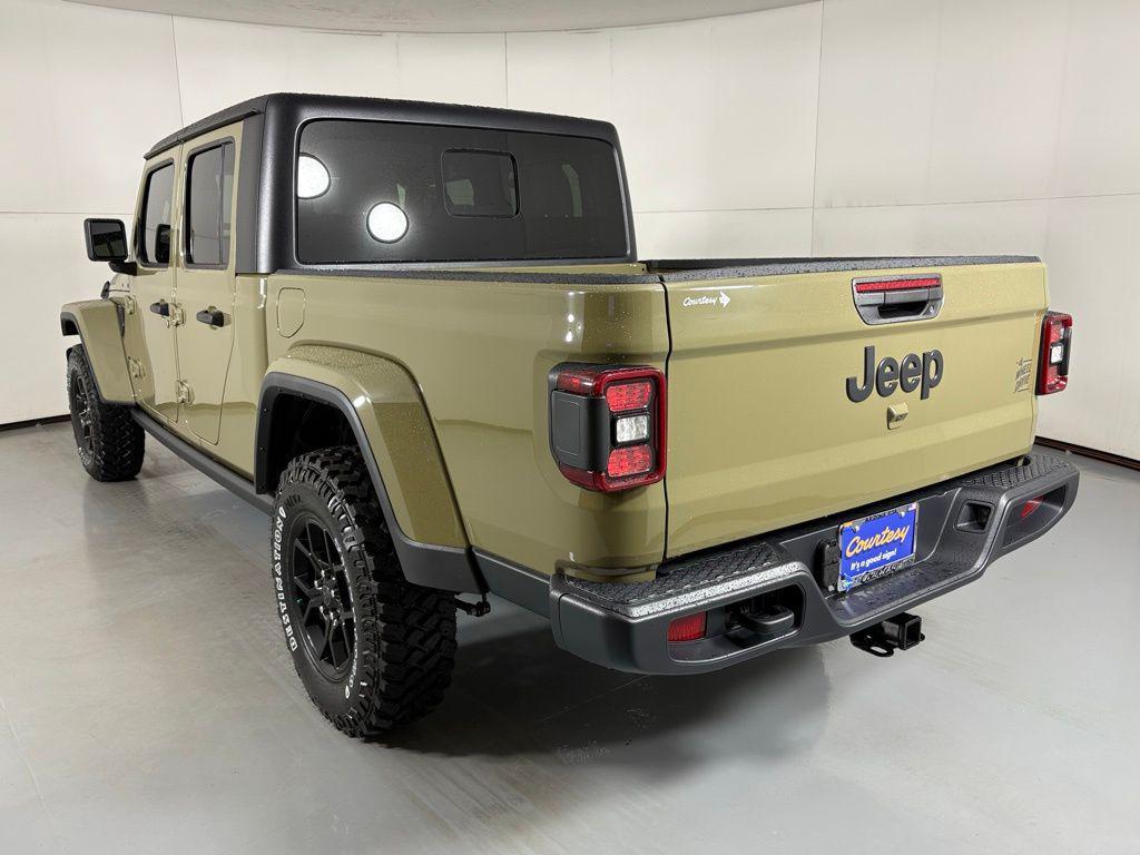 new 2026 Jeep Gladiator car, priced at $46,900
