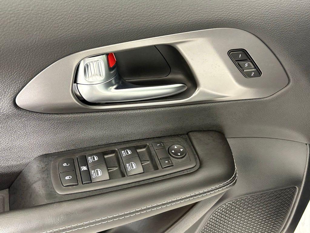 new 2026 Chrysler Pacifica car, priced at $38,420