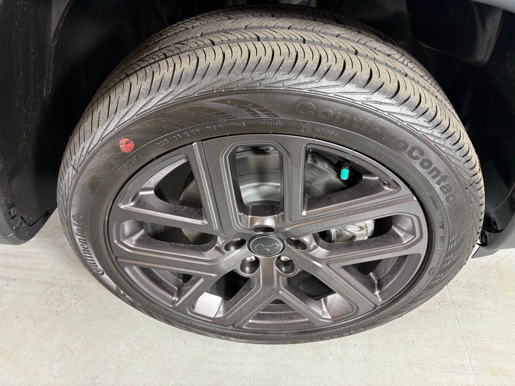 new 2026 Jeep Compass car, priced at $31,900