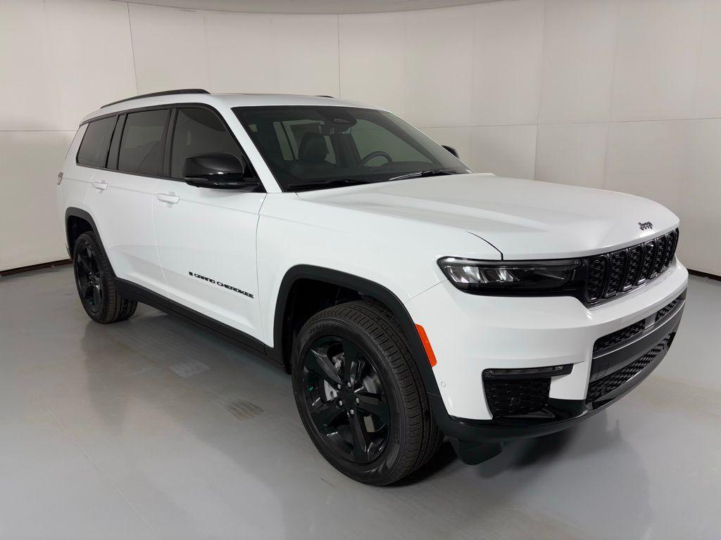 new 2025 Jeep Grand Cherokee L car, priced at $47,900