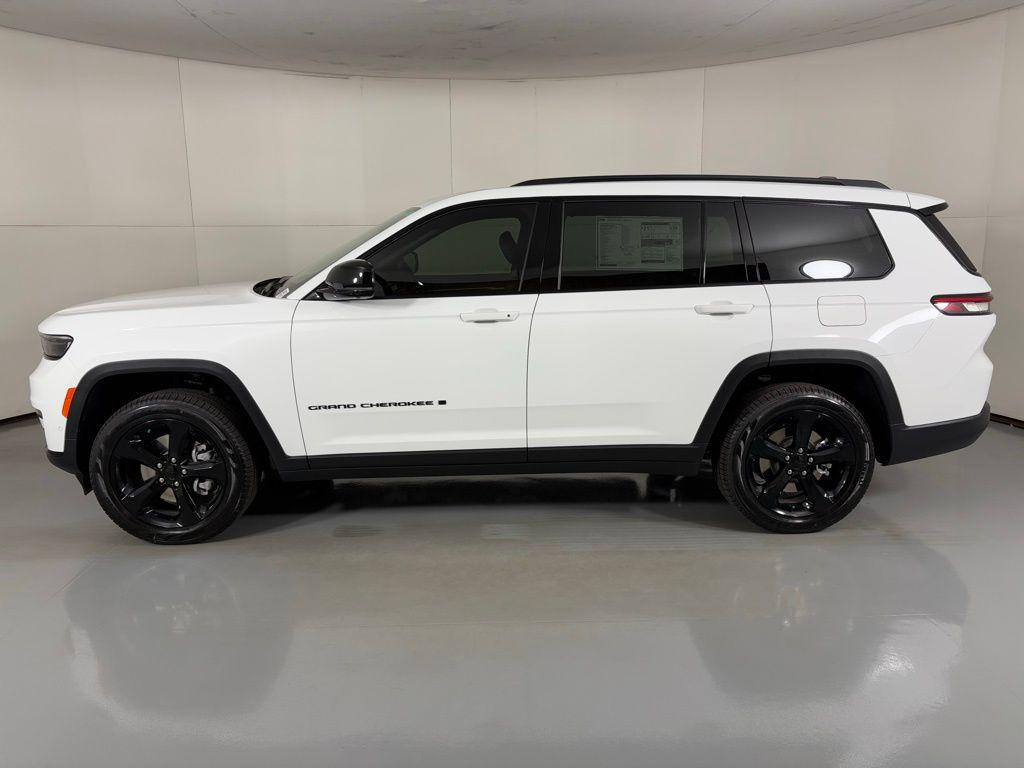 new 2025 Jeep Grand Cherokee L car, priced at $47,900