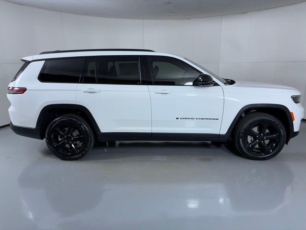 new 2025 Jeep Grand Cherokee L car, priced at $47,900