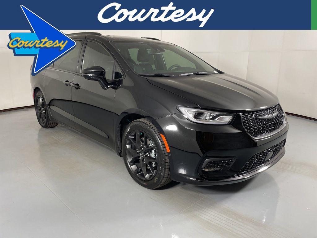 new 2026 Chrysler Pacifica car, priced at $43,315