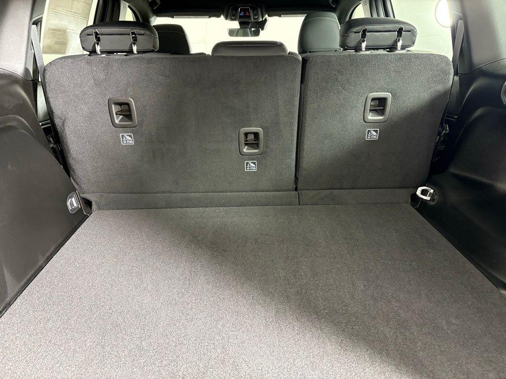 new 2025 Jeep Grand Cherokee car, priced at $31,900