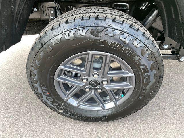 new 2025 Jeep Gladiator car, priced at $39,770