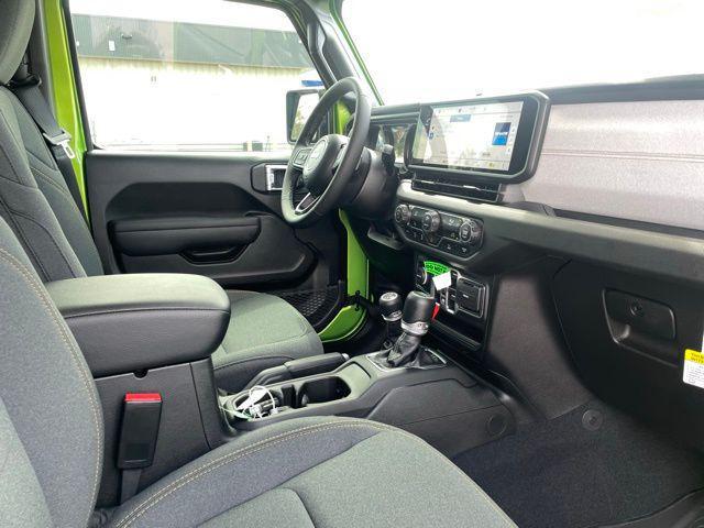 new 2025 Jeep Gladiator car, priced at $39,770