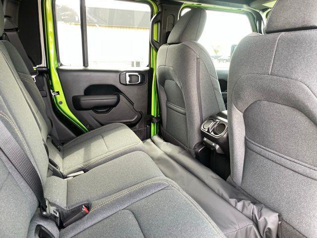 new 2025 Jeep Gladiator car, priced at $39,770