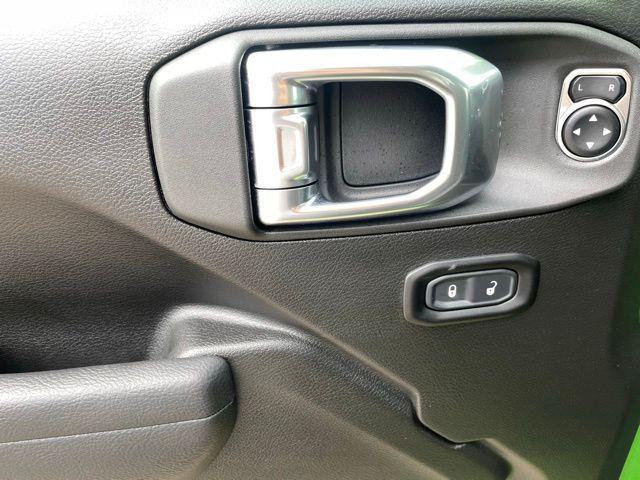 new 2025 Jeep Gladiator car, priced at $39,770