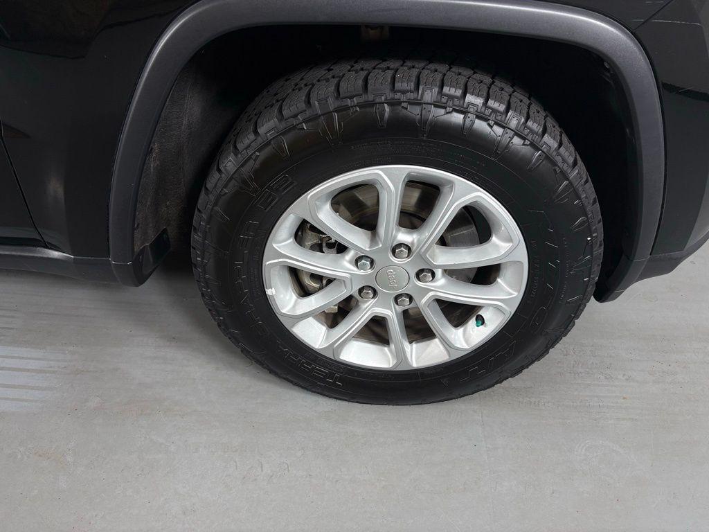 used 2022 Jeep Grand Cherokee car, priced at $20,900