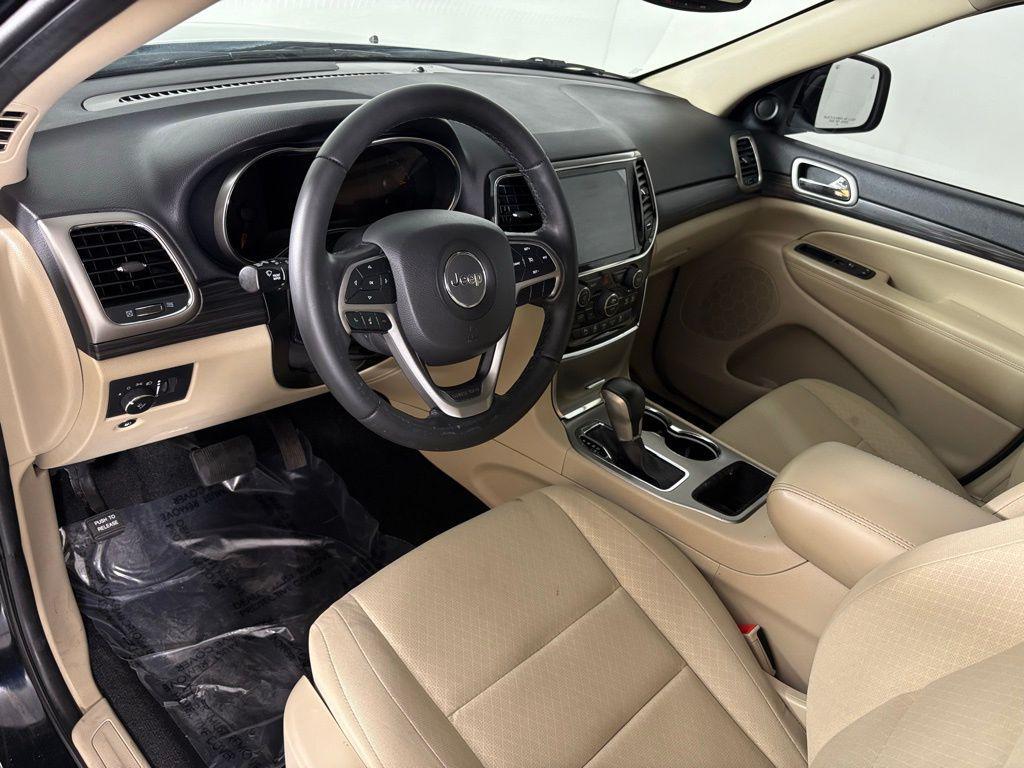 used 2022 Jeep Grand Cherokee car, priced at $20,900