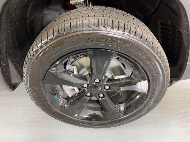 new 2025 Jeep Grand Cherokee L car, priced at $42,500