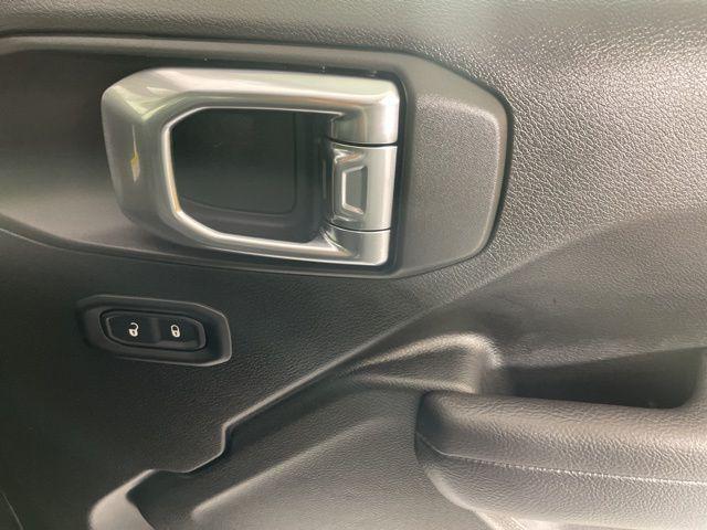 new 2025 Jeep Gladiator car, priced at $44,700