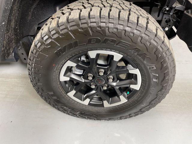 new 2025 Jeep Gladiator car, priced at $44,700