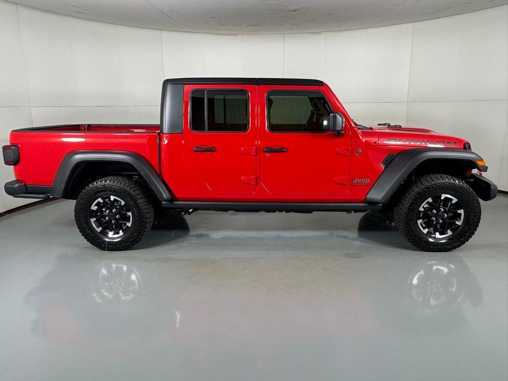 new 2026 Jeep Gladiator car, priced at $46,905