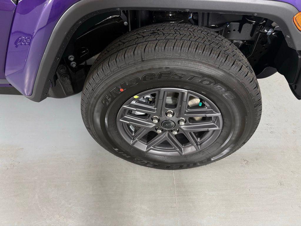 new 2026 Jeep Gladiator car, priced at $41,245