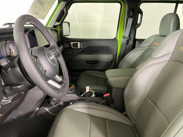 new 2025 Jeep Gladiator car, priced at $47,900