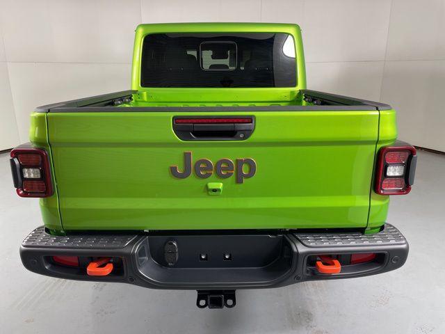 new 2025 Jeep Gladiator car, priced at $47,900