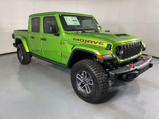 new 2025 Jeep Gladiator car, priced at $47,900