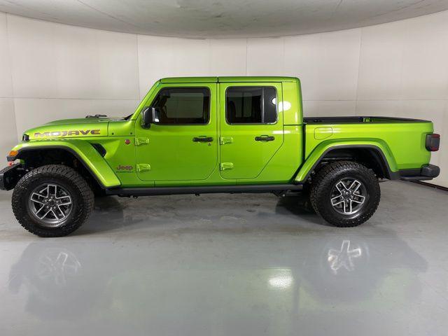 new 2025 Jeep Gladiator car, priced at $47,900