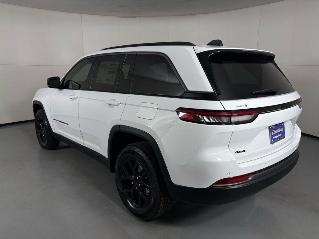 new 2026 Jeep Grand Cherokee car, priced at $37,661