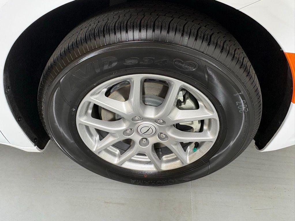 new 2026 Chrysler Pacifica car, priced at $38,630