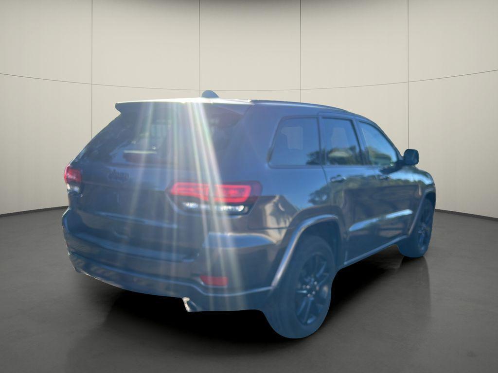 used 2018 Jeep Grand Cherokee car, priced at $16,599