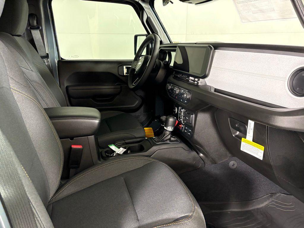 new 2026 Jeep Gladiator car, priced at $40,890