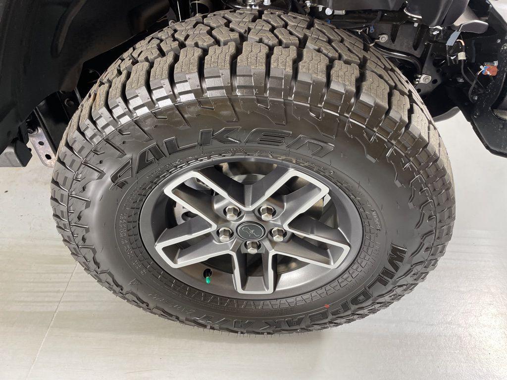 new 2025 Jeep Gladiator car, priced at $49,900